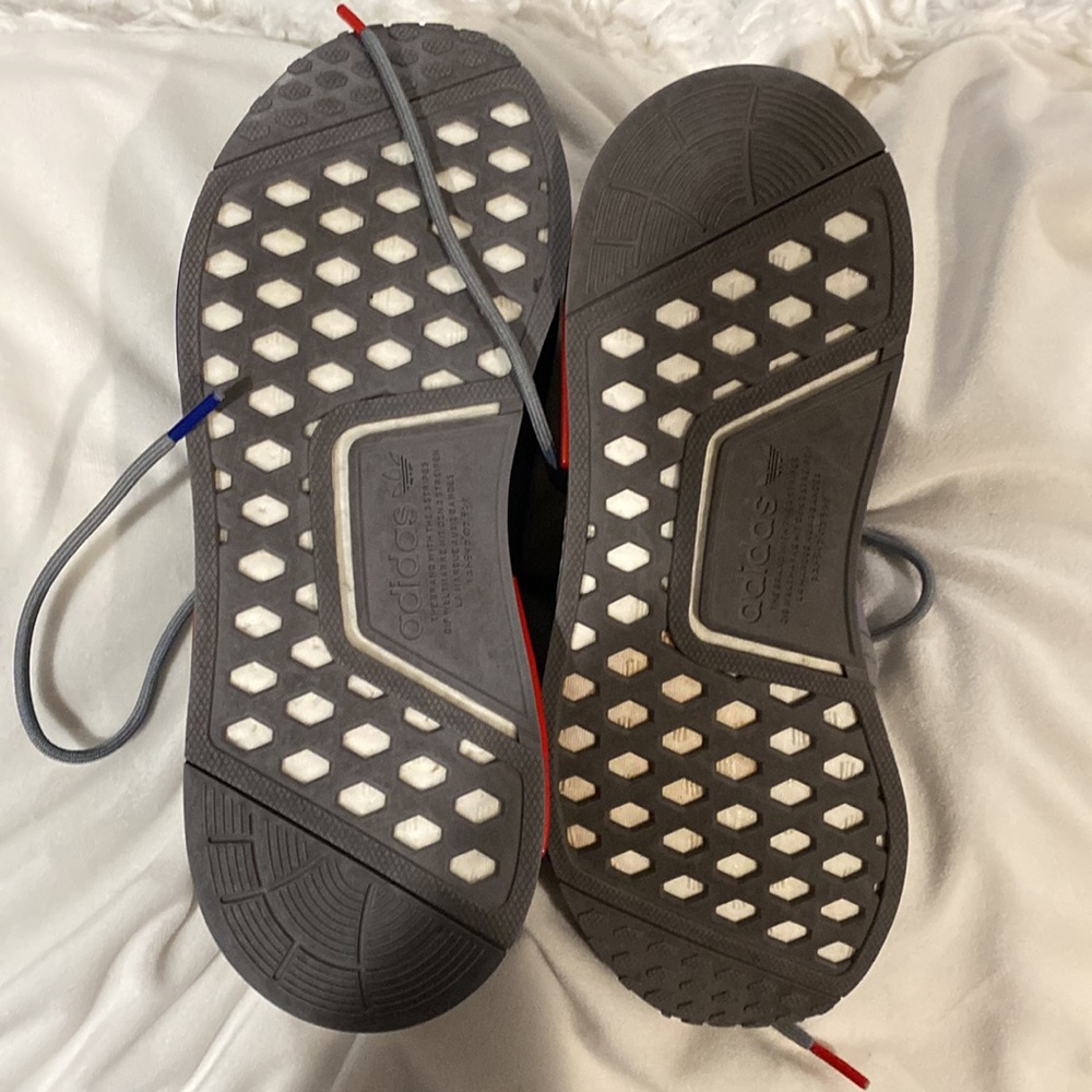 Adidas - Picture 3 of 4